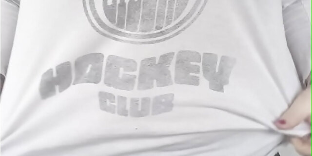 bbw,boobs,bus,natural tits,public