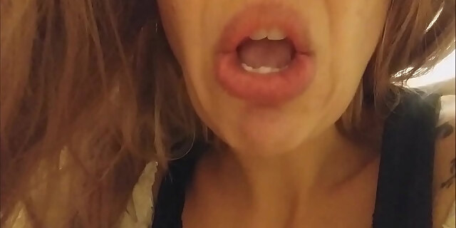 amateur,big tits,blonde,bukkake,cum,fetish,homemade,milf,real,swallow
