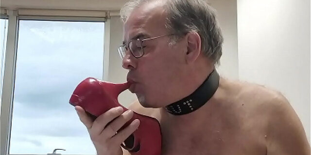 anal,blowjob,dirty,fetish,high heels,office,slut,stripper