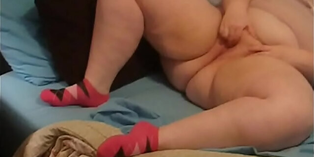 amateur,bbw,femdom,fingering,pussy,socks,solo
