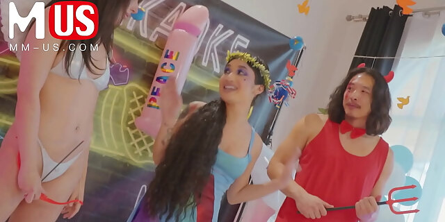 asian,big tits,couple,fingering,handjob,kissing,molten,natural tits,pornstar