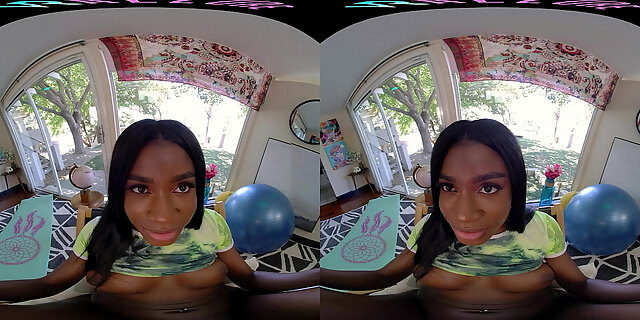 big tits,black,boobs,ebony,exotic,petite,reality,shaved,solo,voyeur