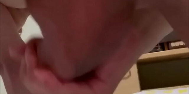 amateur,cumshot,masturbation