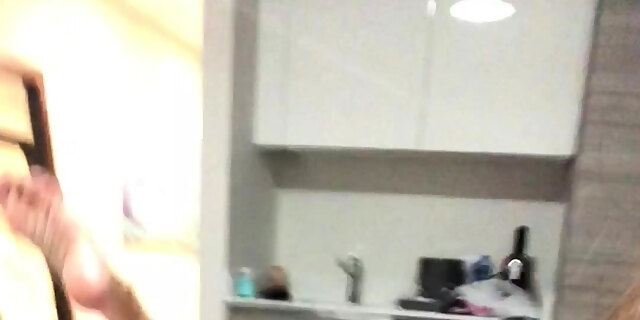 amateur,anal,brunette,masturbation,softcore,solo