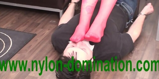amateur,blowjob,domination,feet,foot fetish,hardcore,licking,nylon,red,tattooed