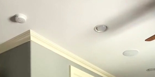 amateur,babes,bikini,boobs,brunette,softcore,solo,tease,tiny,webcam