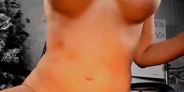 amateur,anal,anus,big tits,blonde,boobs,busty blonde,slut,solo,toys,webcam