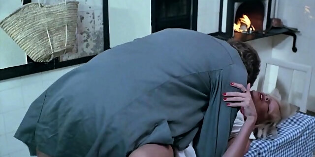 amateur,brunette,fetish,rough,vintage