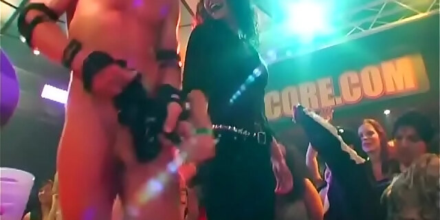 amateur,blowjob,club,group,hardcore,party