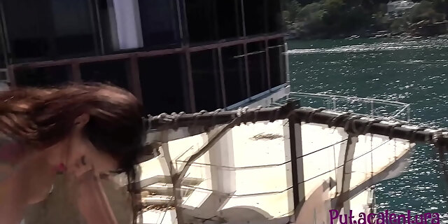 boobs,latina,masturbation,shaved pussy,squirt,toys