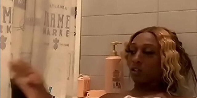 babes,big ass,big tits,stripper