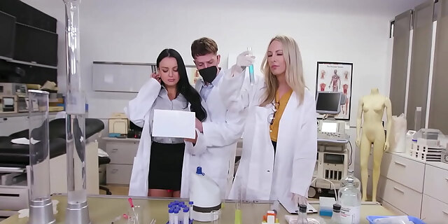 amateur,big ass,big tits,blowjob,boobs,hardcore,milf,petite,pov,real,reality