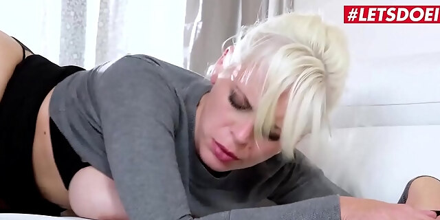 big ass,big tits,blowjob,boyfriend,busty,hardcore,kinky,milf,model,molten,sex,stepmom,teen,threesome