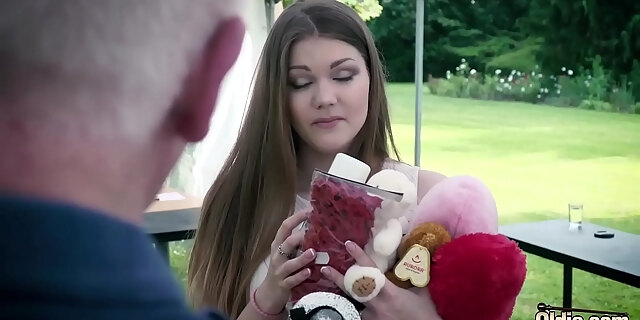 babes,blowjob,cowgirl,cum,cumshot,deepthroat,doggystyle,facial,missionary,old,pussy,sex,teen