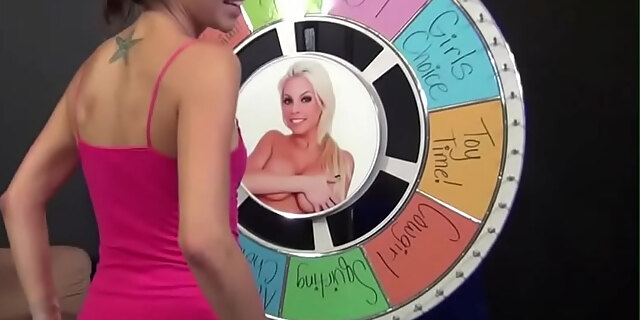 brunette,natural tits,perfect,sex,shaved pussy,small tits,socks,squirting