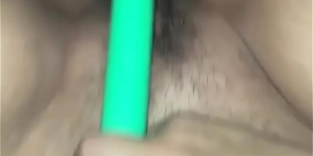 juicy,licking,pussy,wife