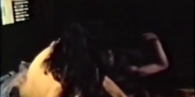 big tits,boobs,busty,car,threesome,tiny,vintage